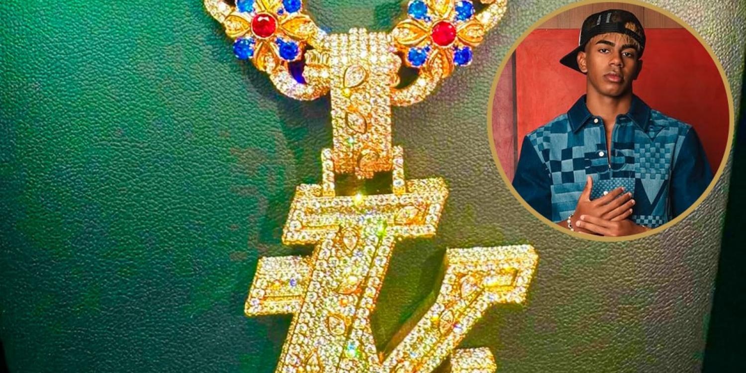 Ямаль купил себе ожерелье за $400 тыс