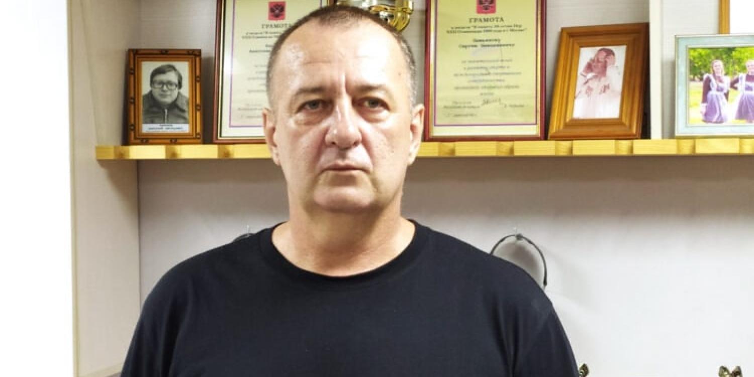 Руководитель брянской СШОР «Спартаковец» Андрей Андрианов празднует день рождения