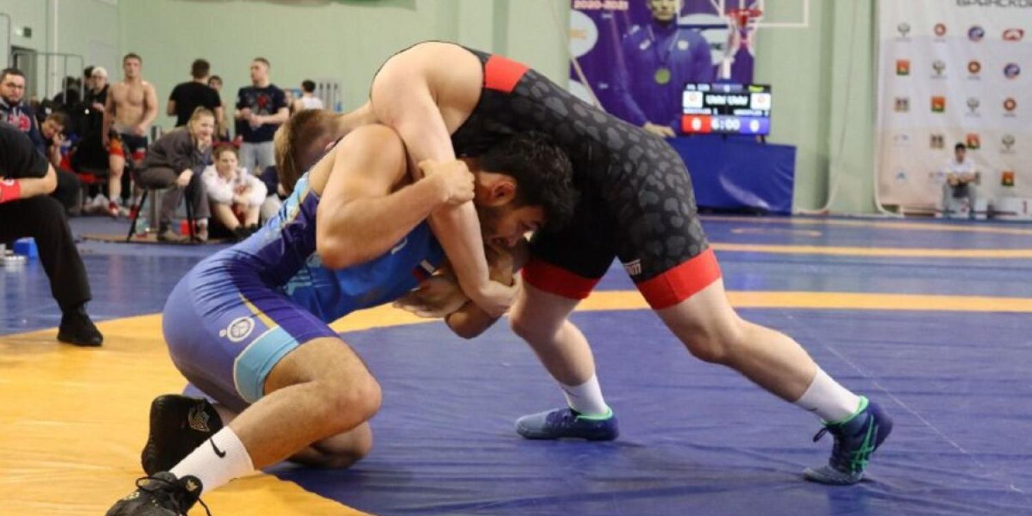 В Брянске прошли Первенство и Чемпионат ЦФО по борьбе